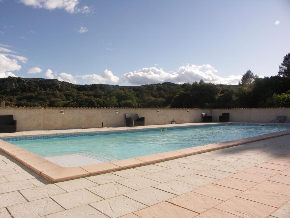 Domaine Saint Martin Hotel Valliguieres Exterior photo